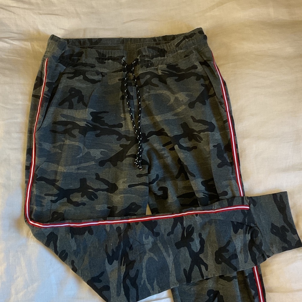 Sundry Green Camo Joggers with Red Side Piping